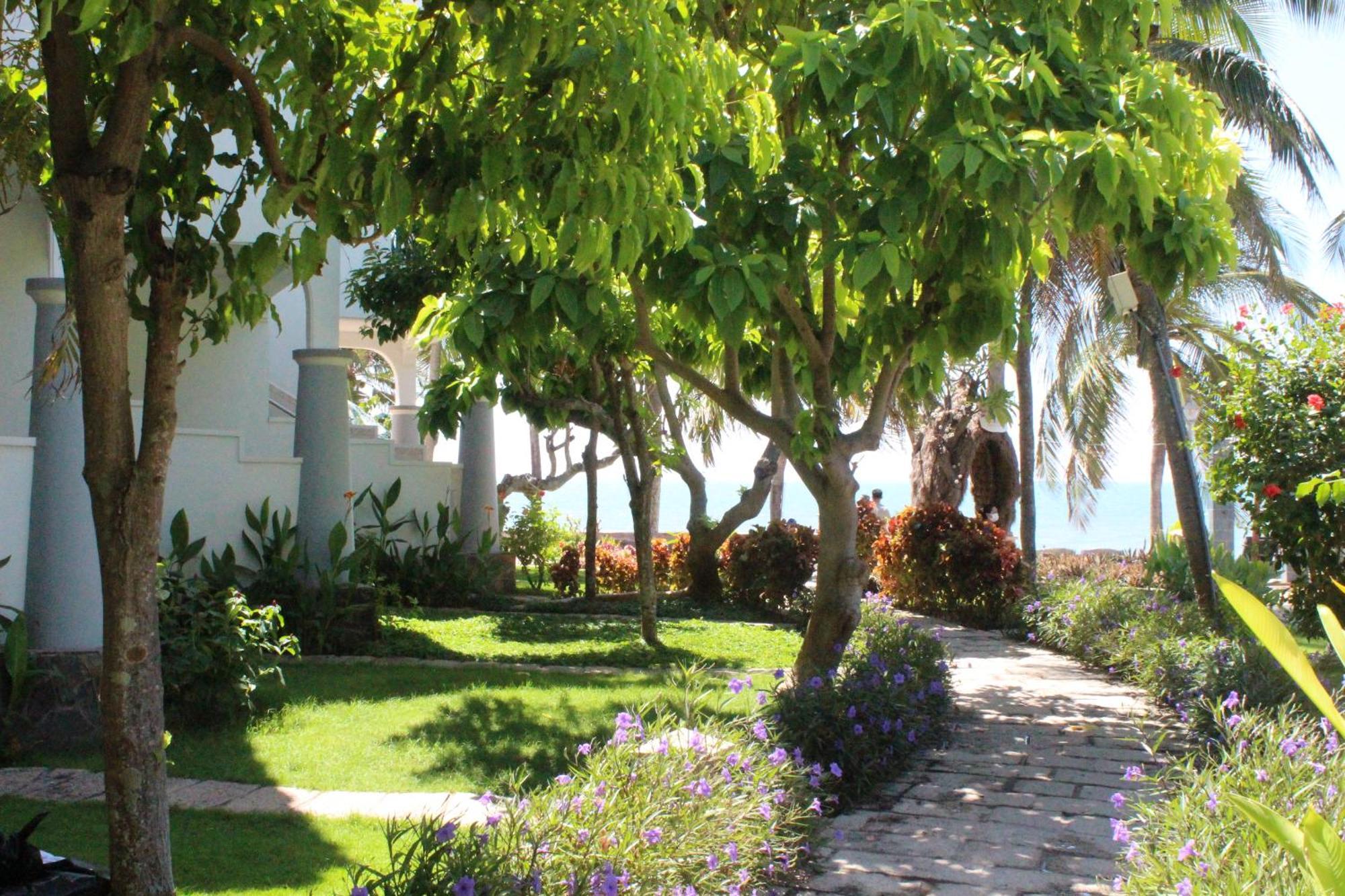 Dynasty Muine Resort Ap Thien Phuoc Exterior photo